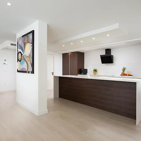 Beautiful Apartment In Malinska *