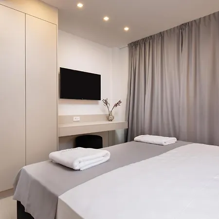 Beautiful Apartment In Malinska