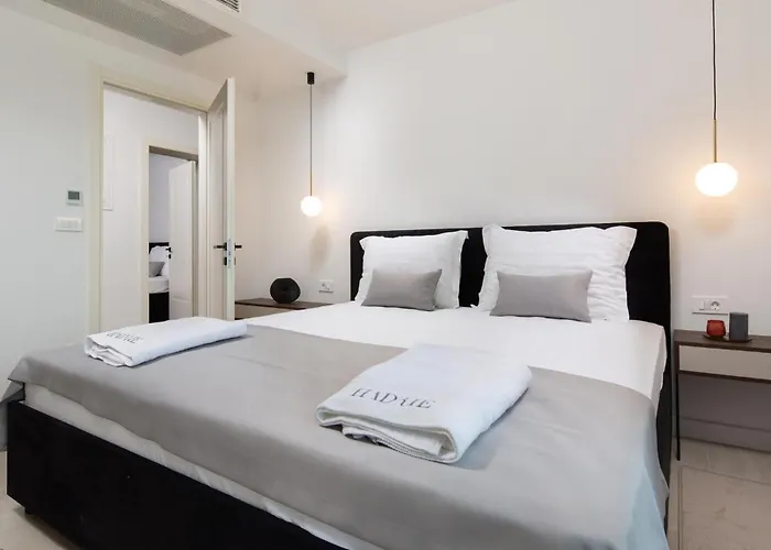 Apartman Beautiful Apartment In Malinska *