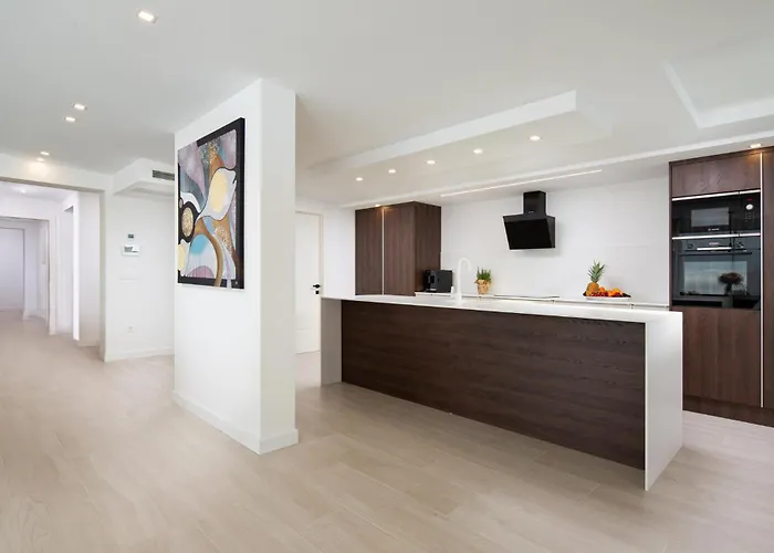 Beautiful Apartment In Malinska *